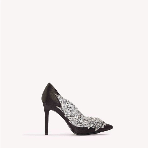na-kd Shoes - NIB SATIN/RHINESTONE HEELS